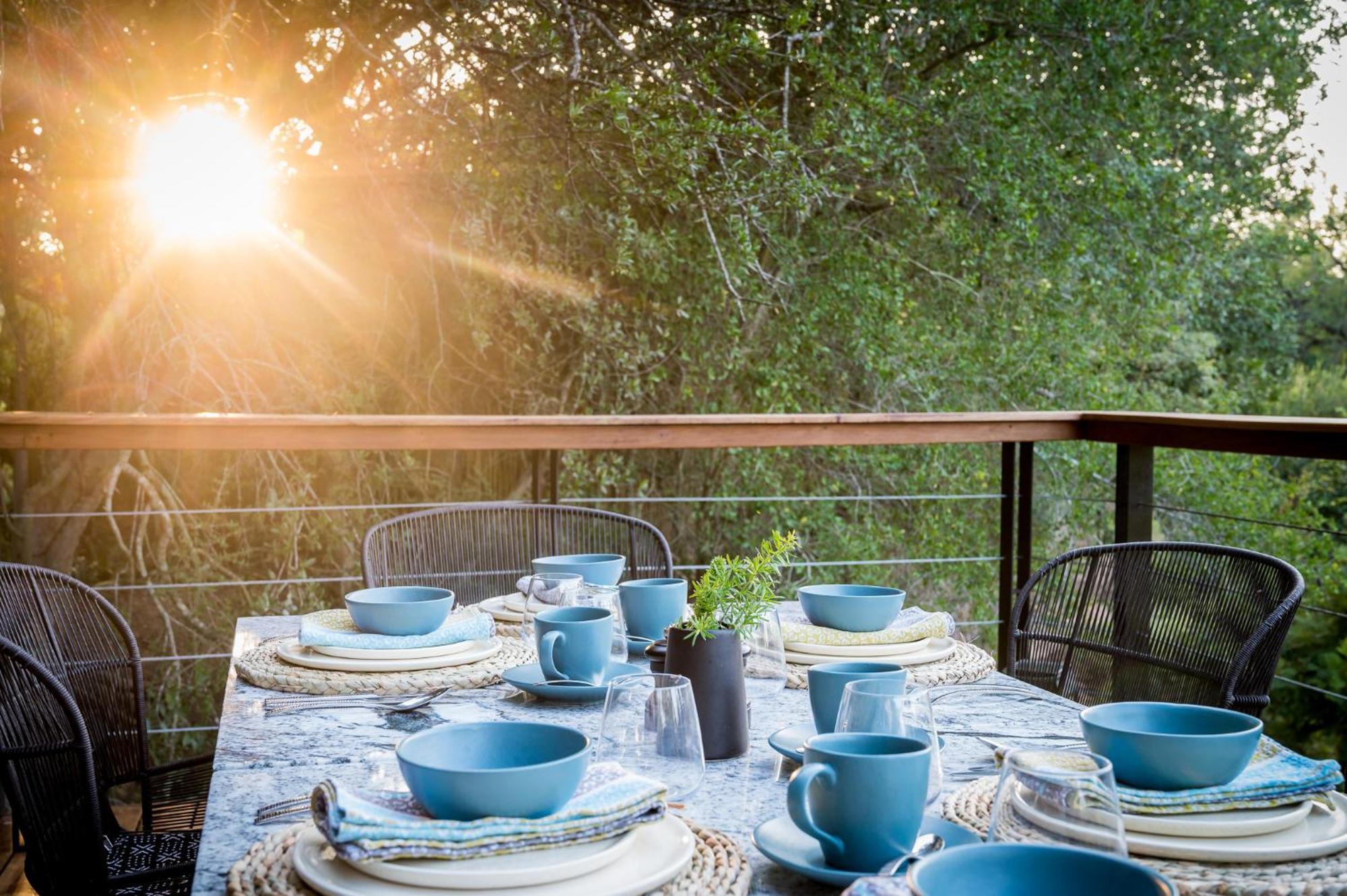 Serondella Safari Lodge ソーニーブッシュ・ゲーム・リザーブ エクステリア 写真