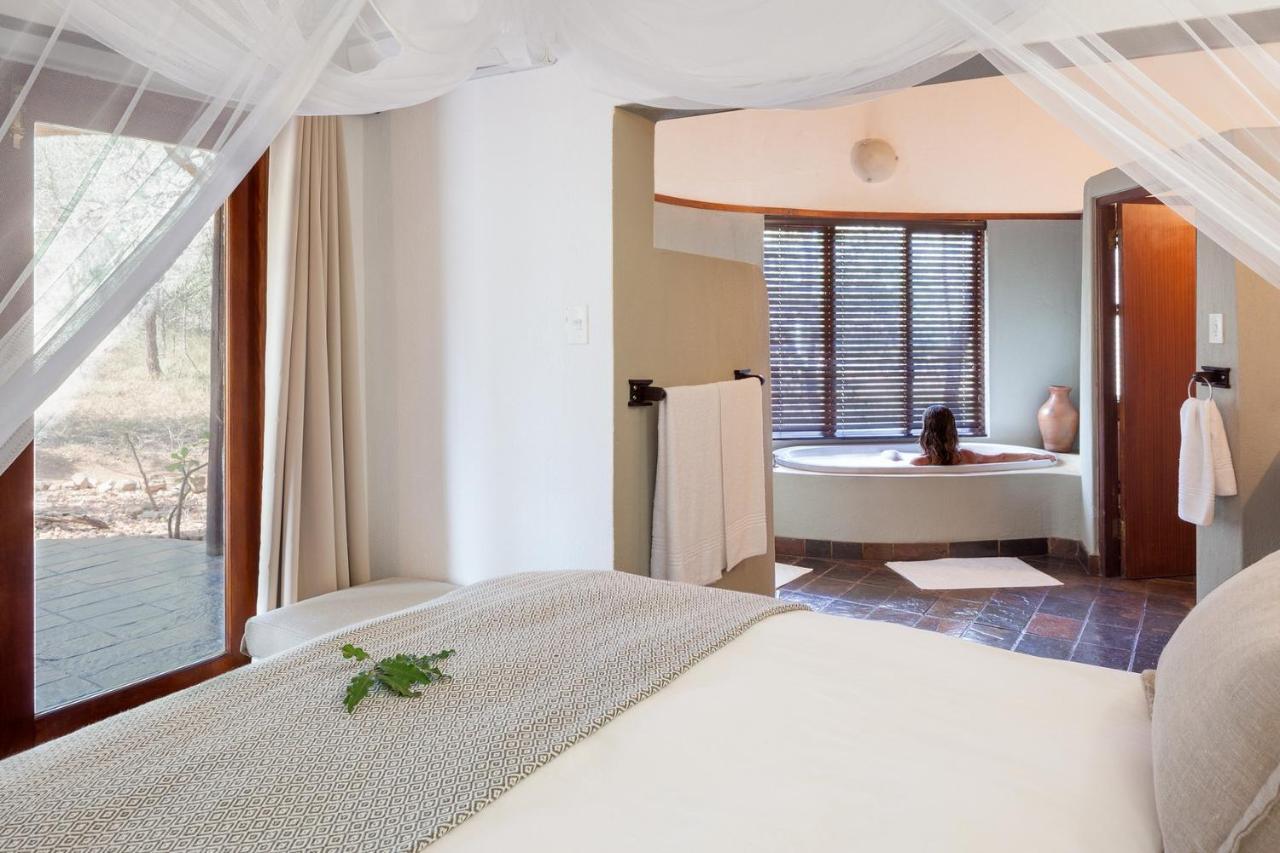 Serondella Safari Lodge ソーニーブッシュ・ゲーム・リザーブ エクステリア 写真